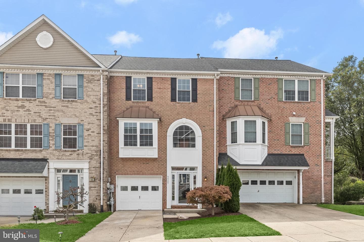 9409 Georgian Way photo 1