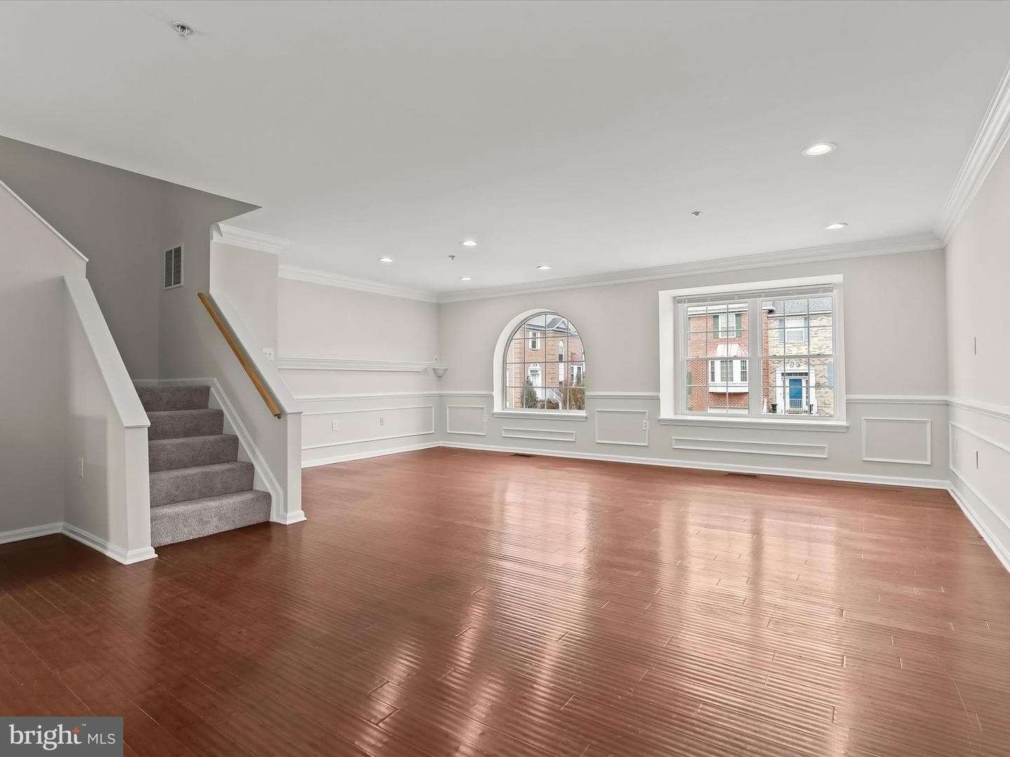 9409 Georgian Way photo 10