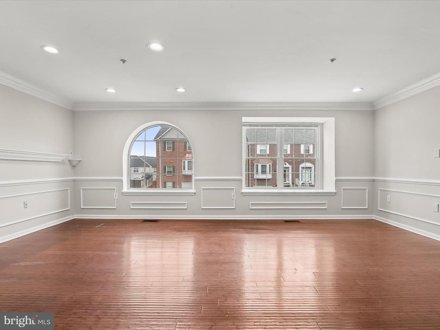 9409 Georgian Way photo 12