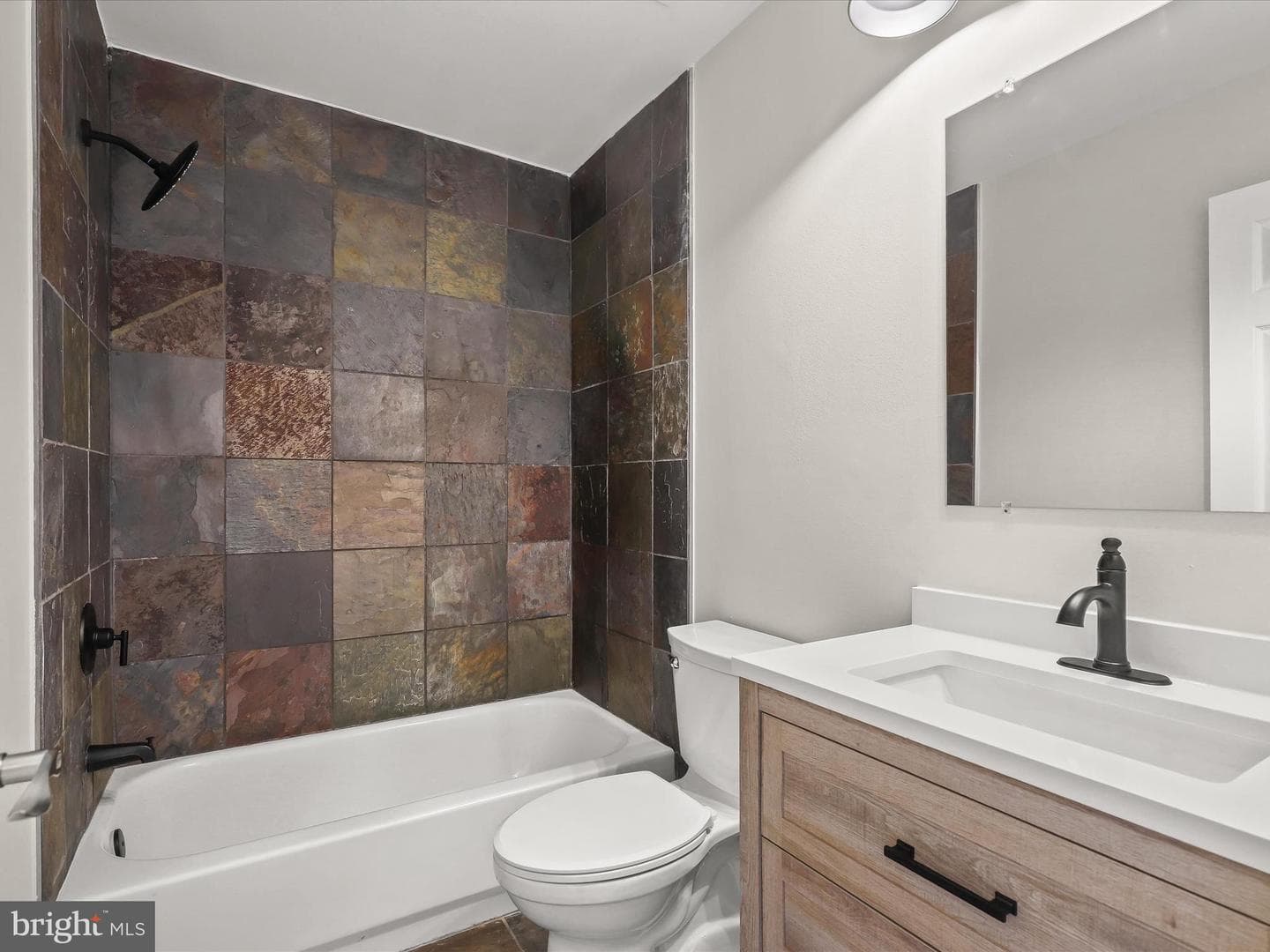 9409 Georgian Way photo 39