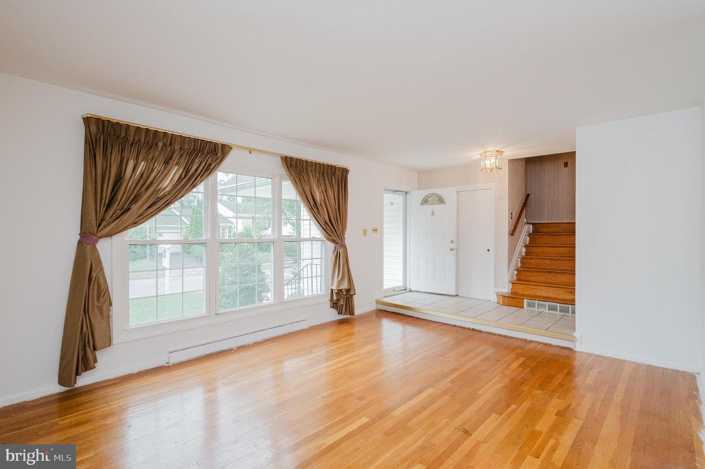1320 Warwick Drive photo 4