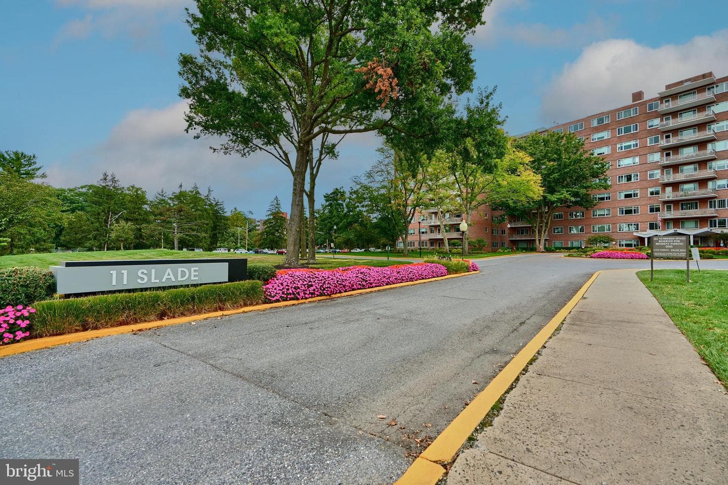 11 Slade Avenue #914 photo 2