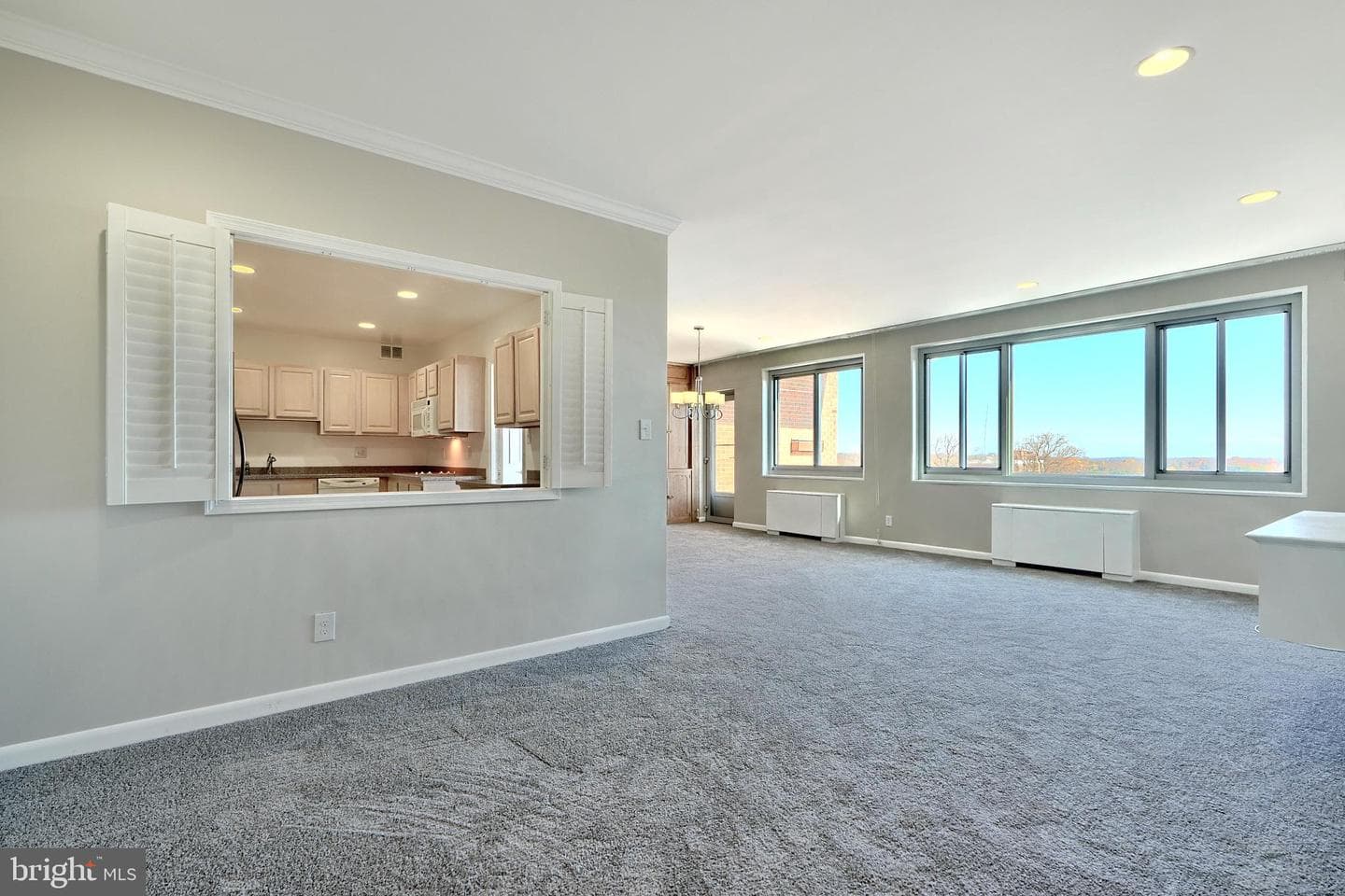 11 Slade Avenue #914 photo 4