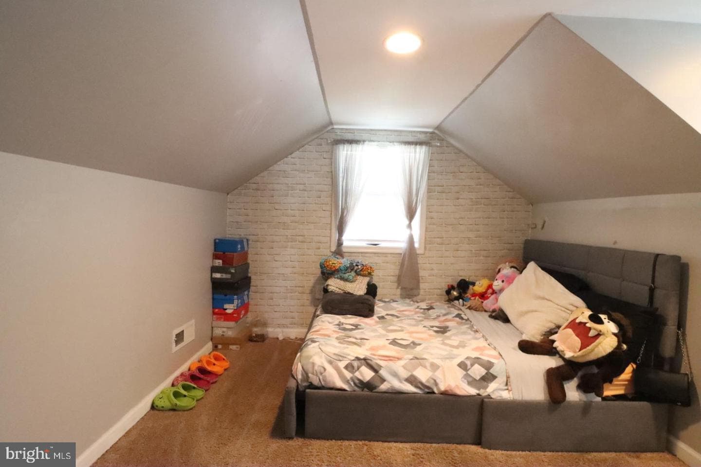 718 Cliffedge Road photo 18