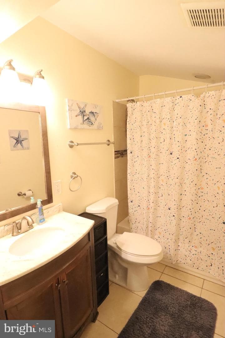 718 Cliffedge Road photo 22