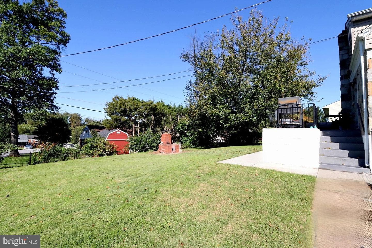 718 Cliffedge Road photo 27