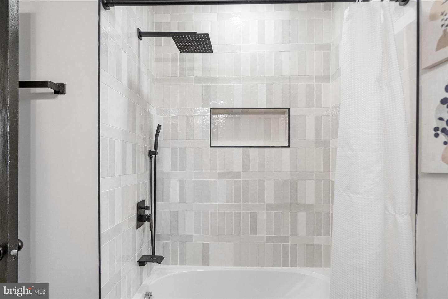 1123 Ingleside Avenue photo 26
