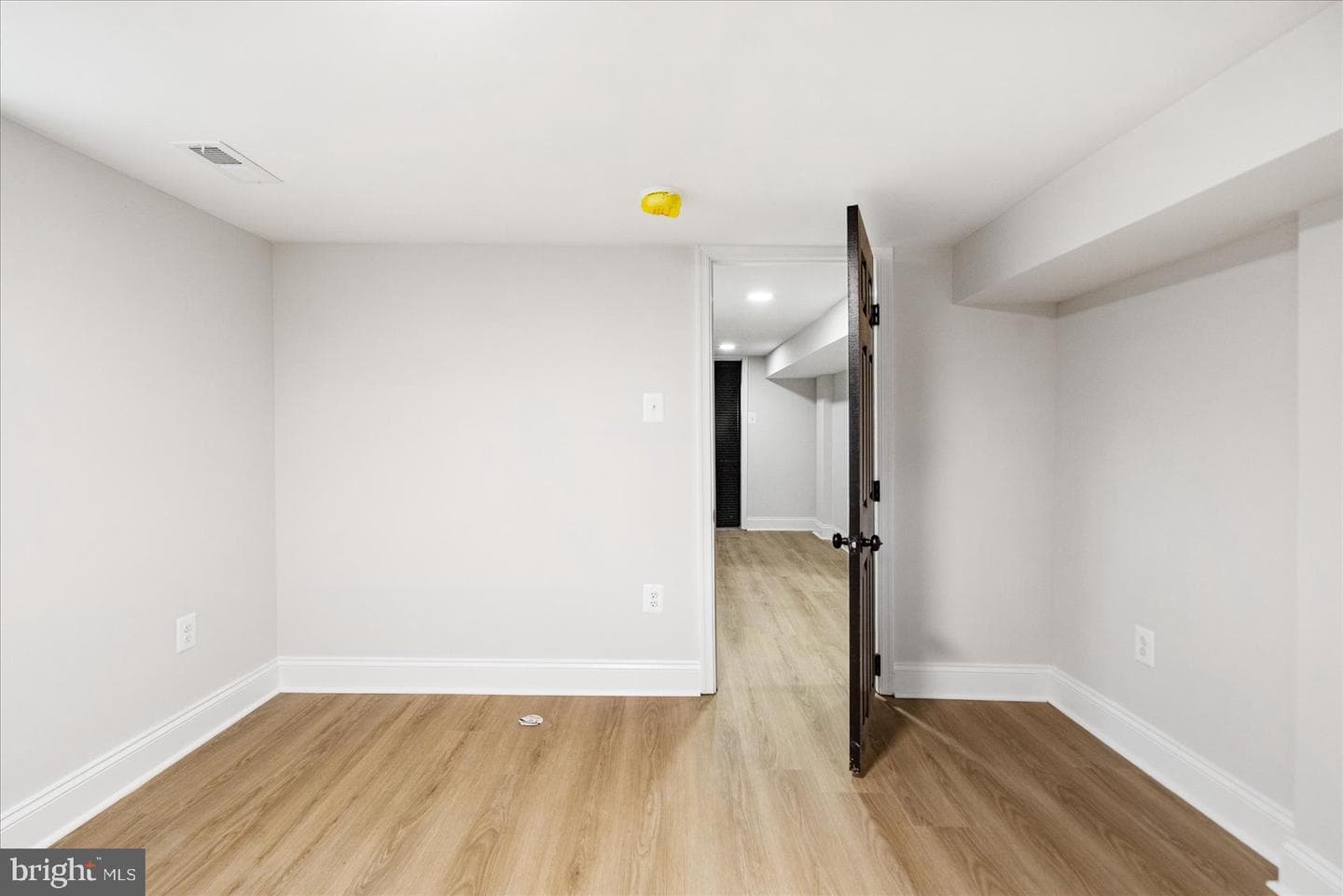 1123 Ingleside Avenue photo 42