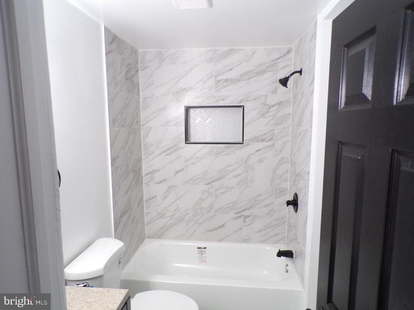 1719 Wentworth Avenue photo 12