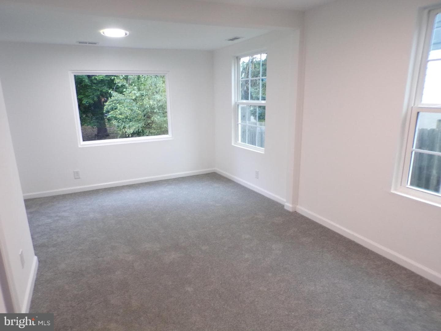 1719 Wentworth Avenue photo 14