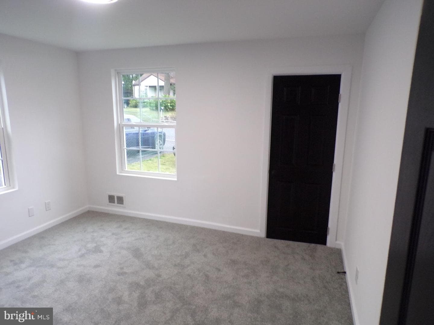 1719 Wentworth Avenue photo 20