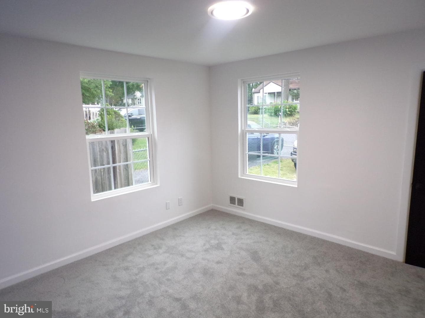 1719 Wentworth Avenue photo 21