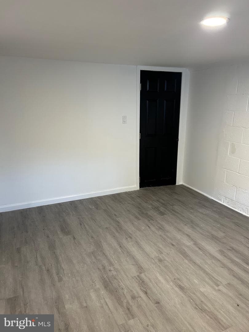 1719 Wentworth Avenue photo 32