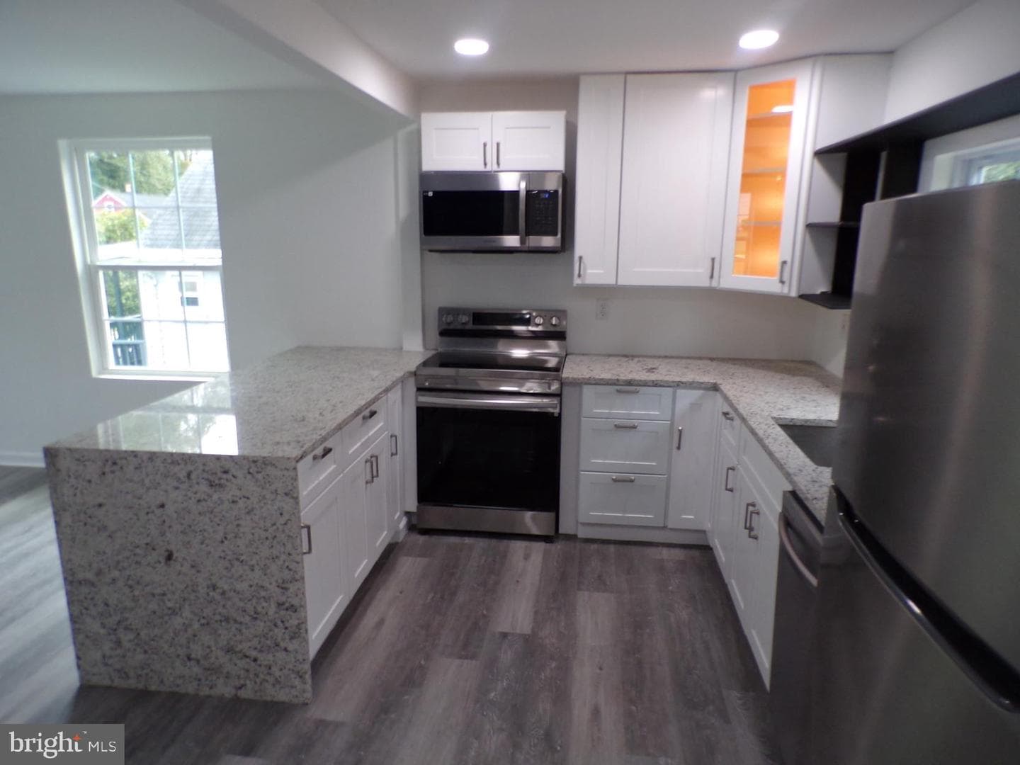1719 Wentworth Avenue photo 9