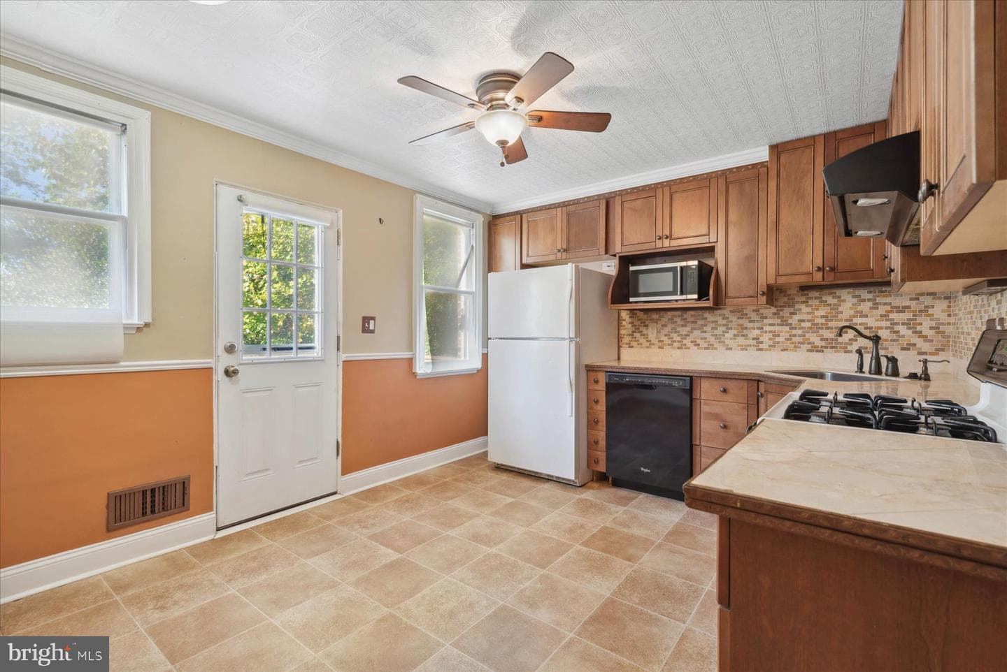 1633 Naturo Road photo 14