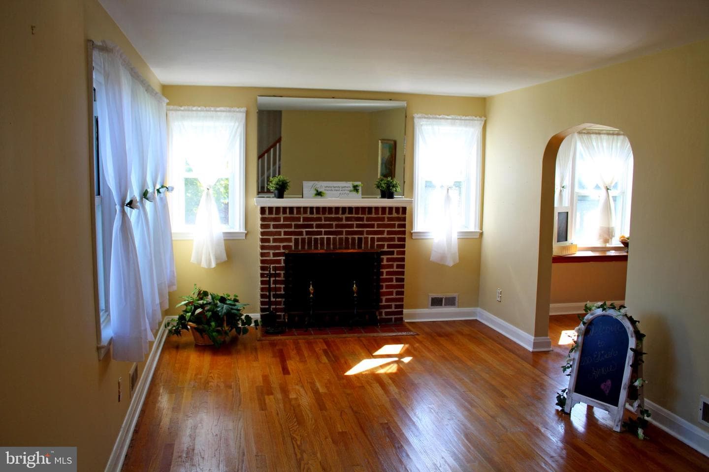 200 Elinor Avenue photo 11