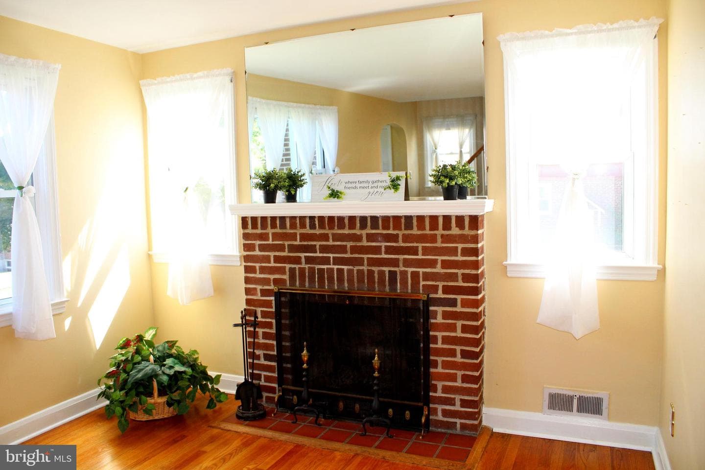 200 Elinor Avenue photo 15