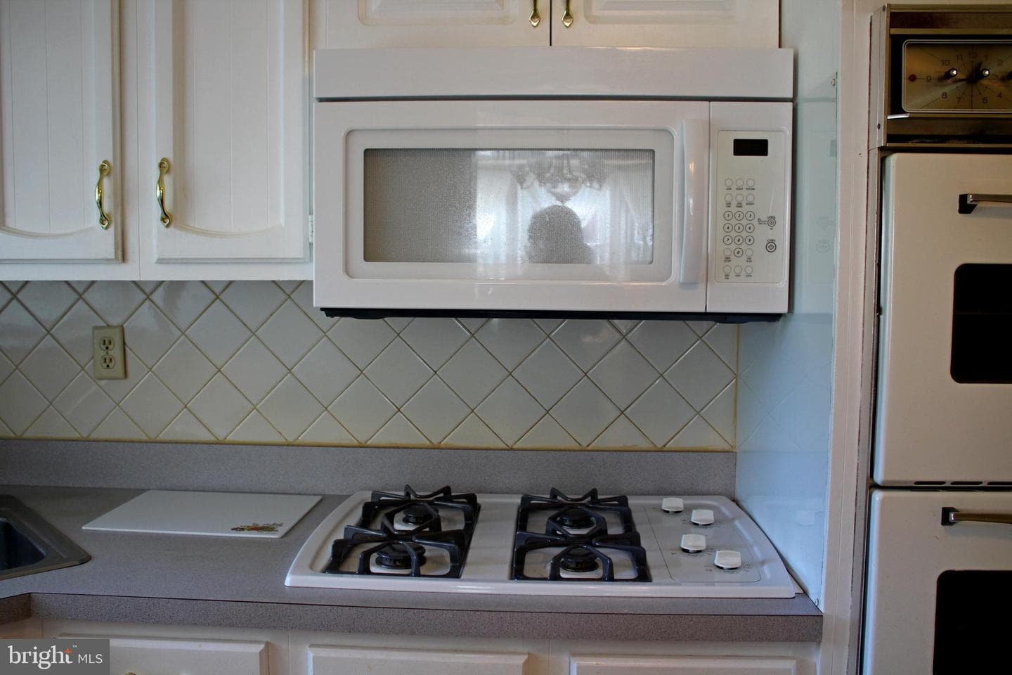 200 Elinor Avenue photo 28
