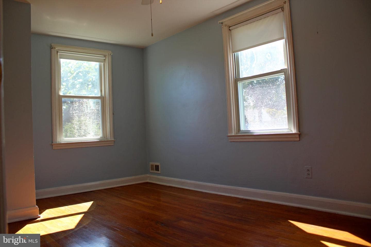200 Elinor Avenue photo 34