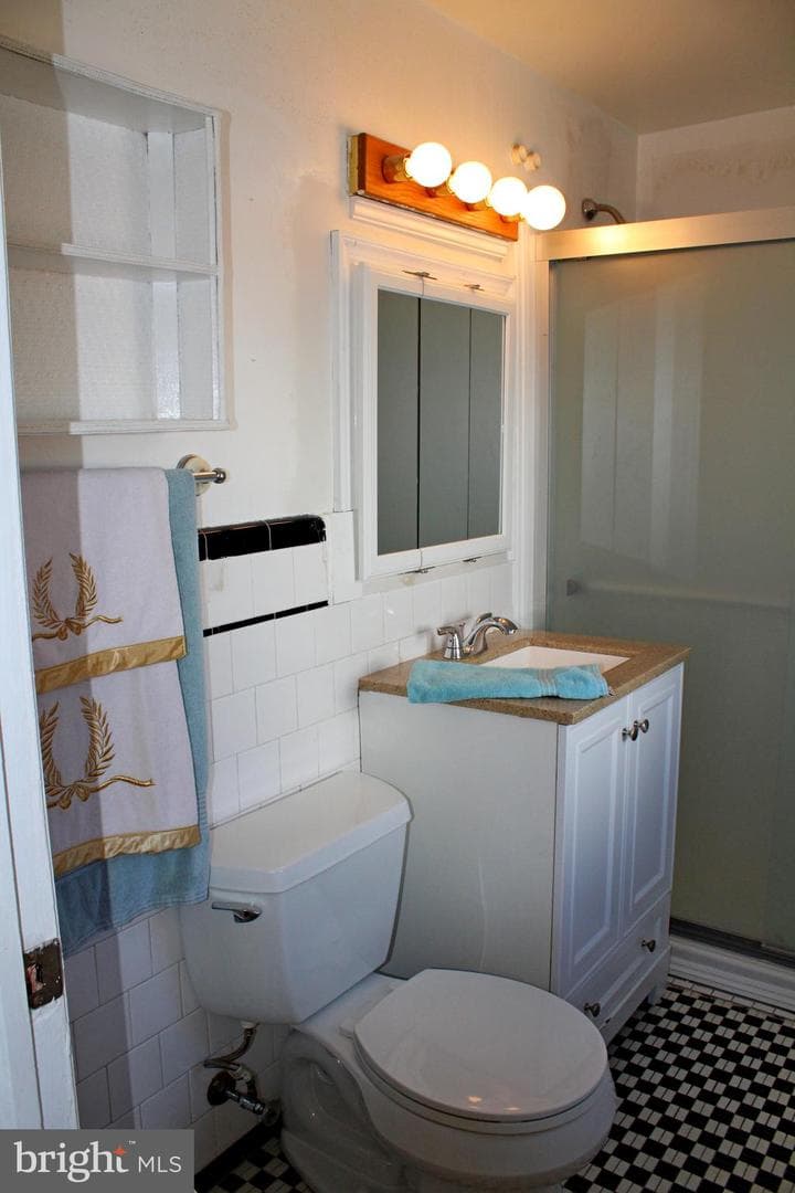200 Elinor Avenue photo 39