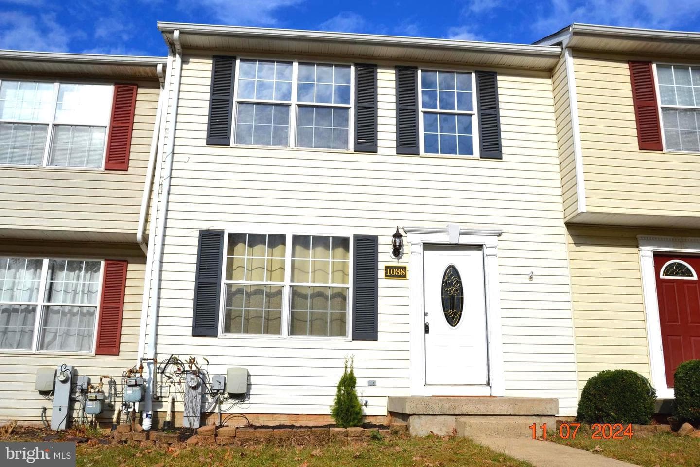 1038 Debbie Avenue photo 1