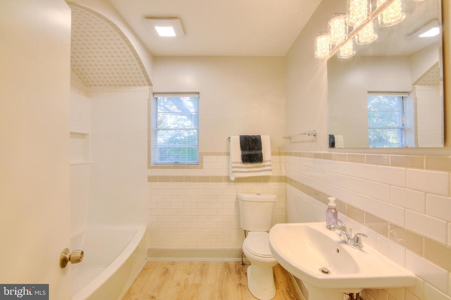13228 Rivervan Avenue photo 25