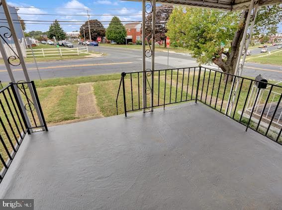 7902 Lynch Road photo 3