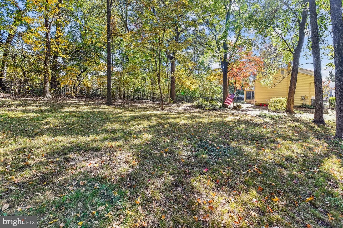 25 Woodmans Court photo 11