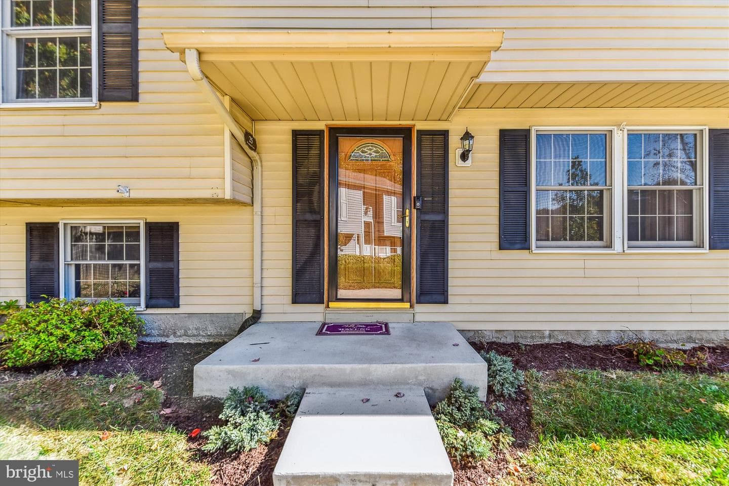 25 Woodmans Court photo 2