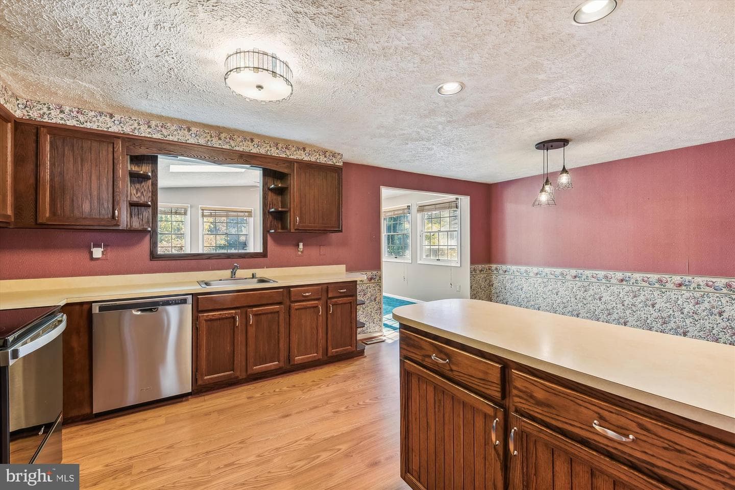 25 Woodmans Court photo 21