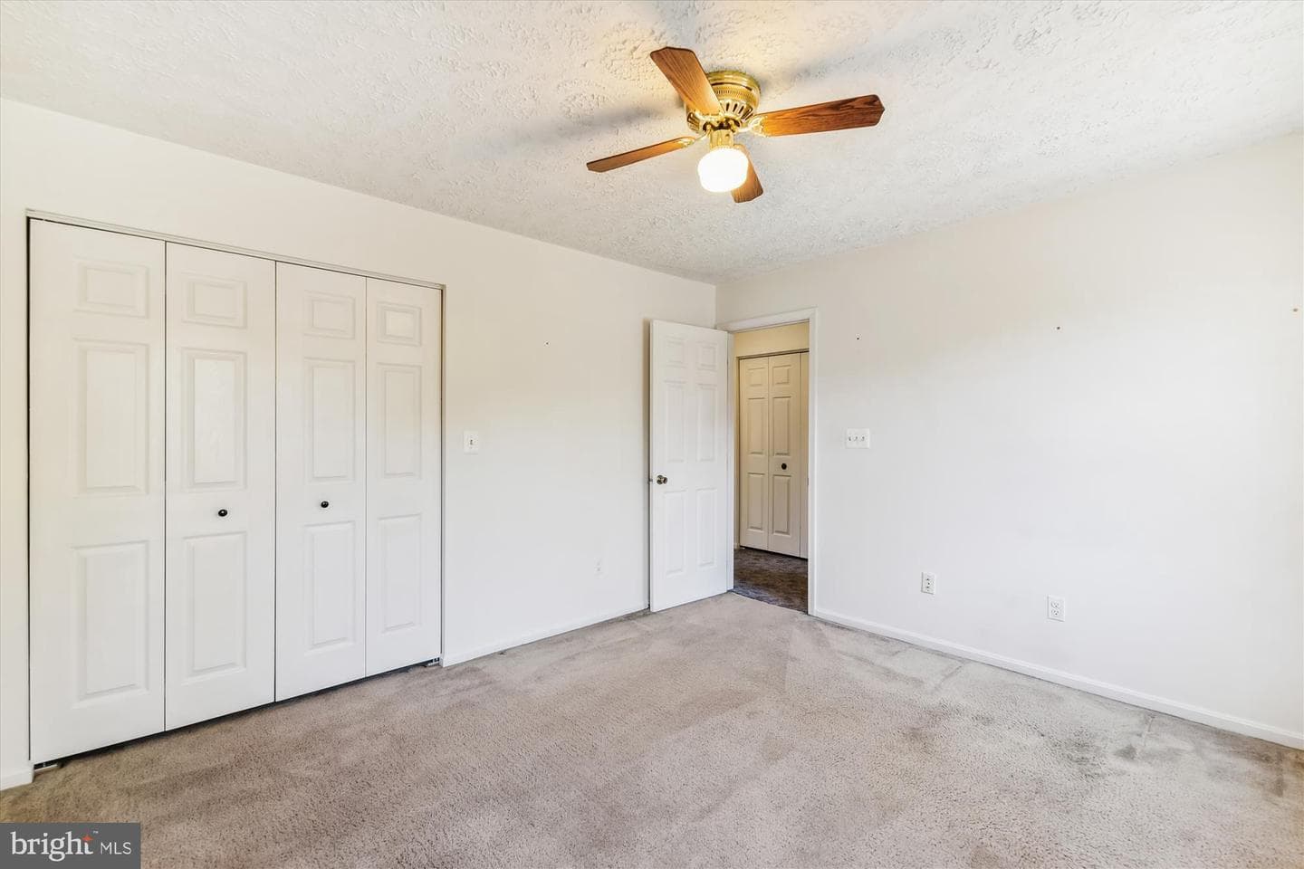 25 Woodmans Court photo 46