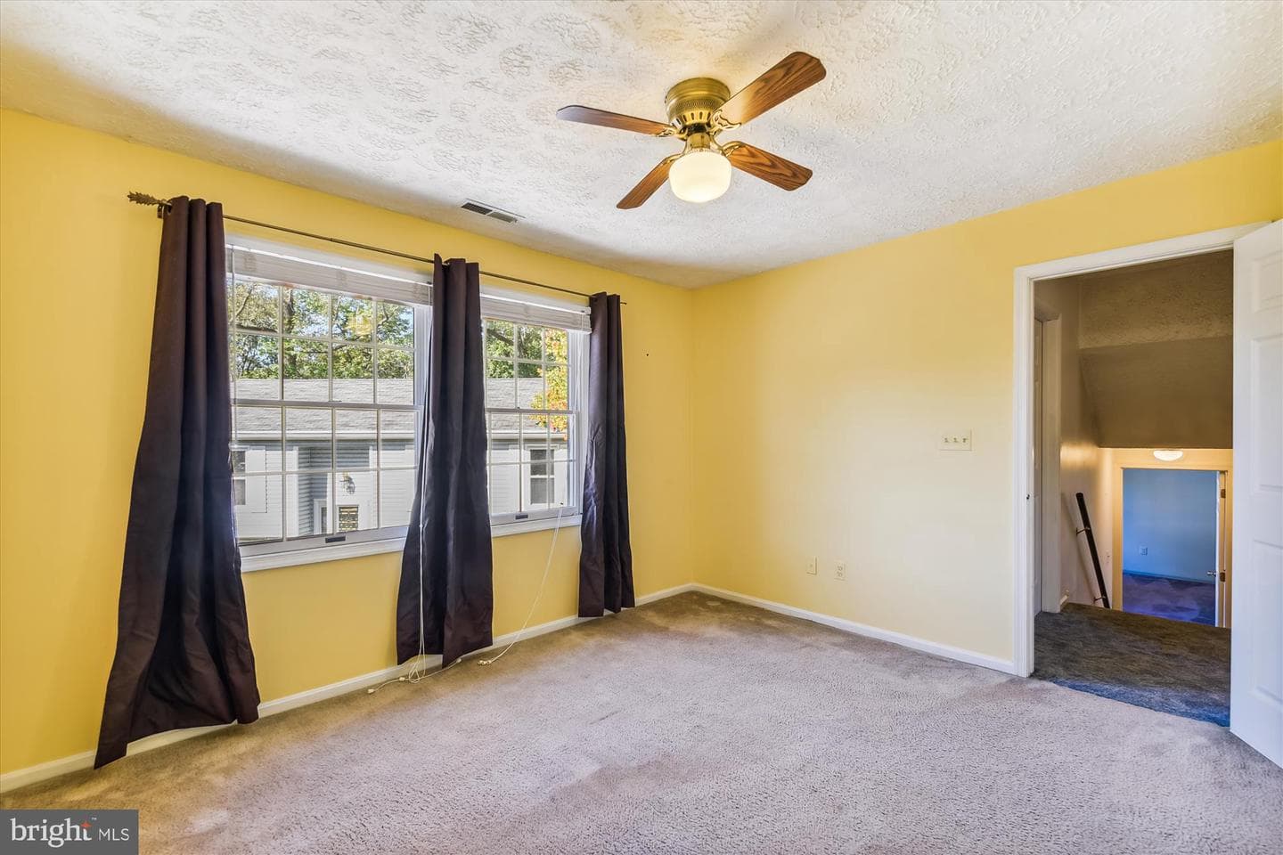 25 Woodmans Court photo 49
