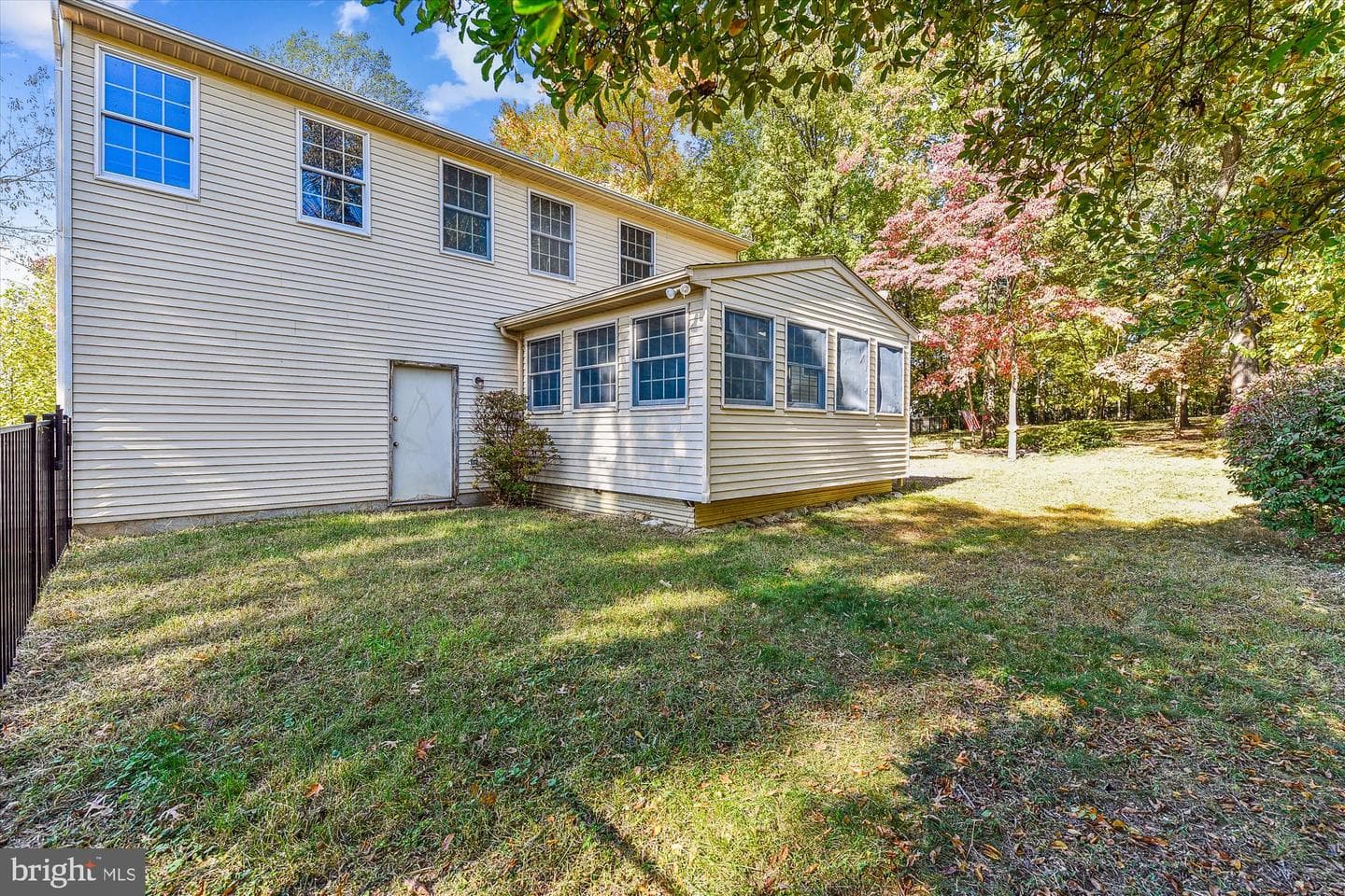 25 Woodmans Court photo 9