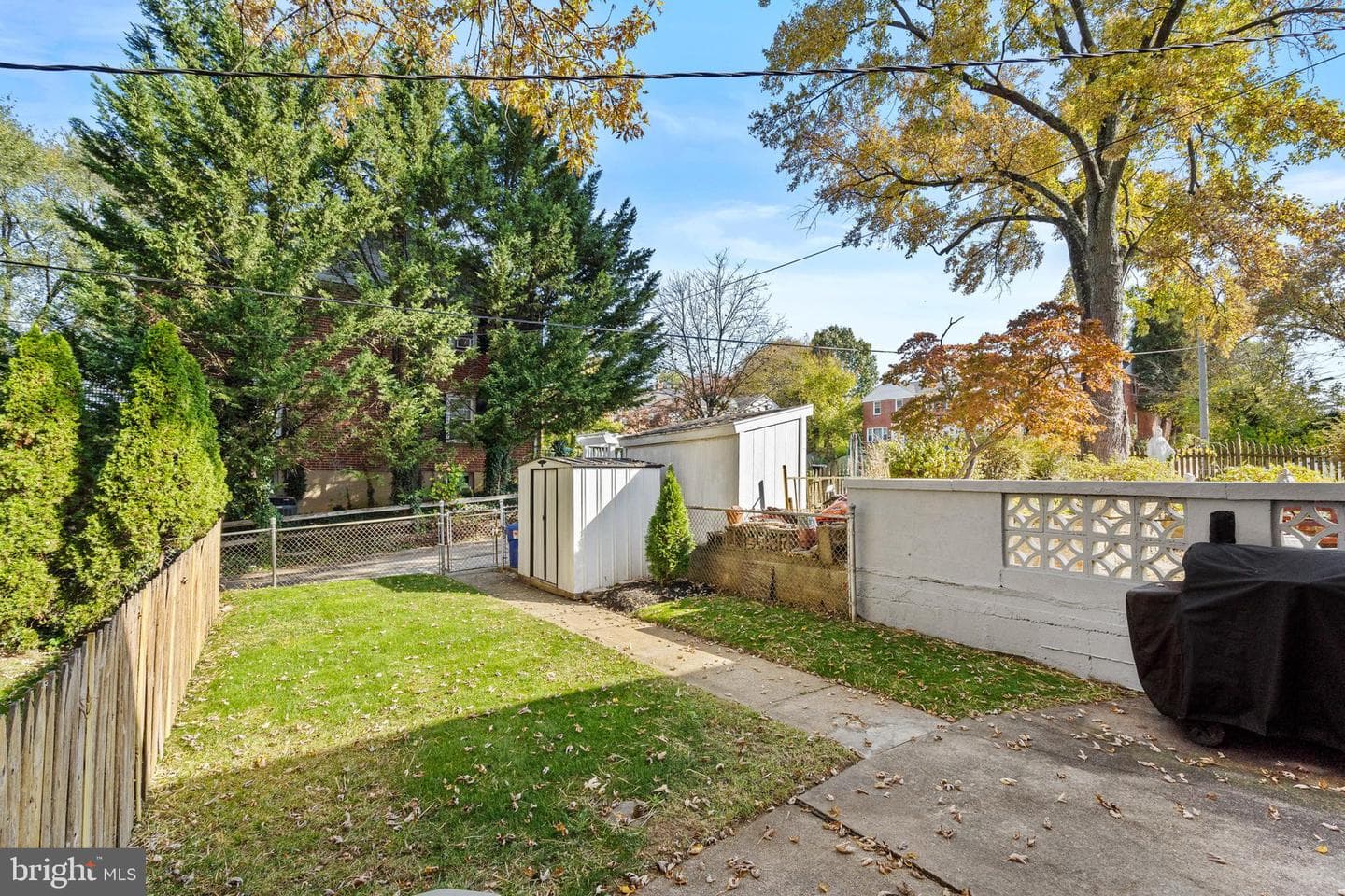 959 Radcliffe Road photo 35