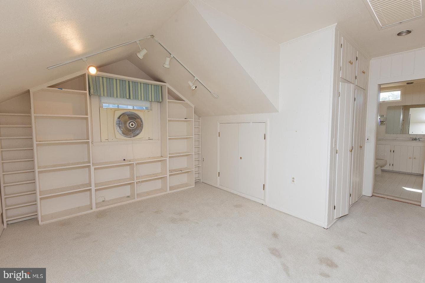 1505 Maywood Avenue photo 20