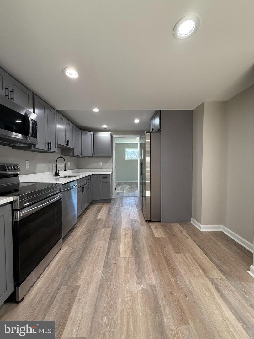 410 Virginia Avenue photo 11