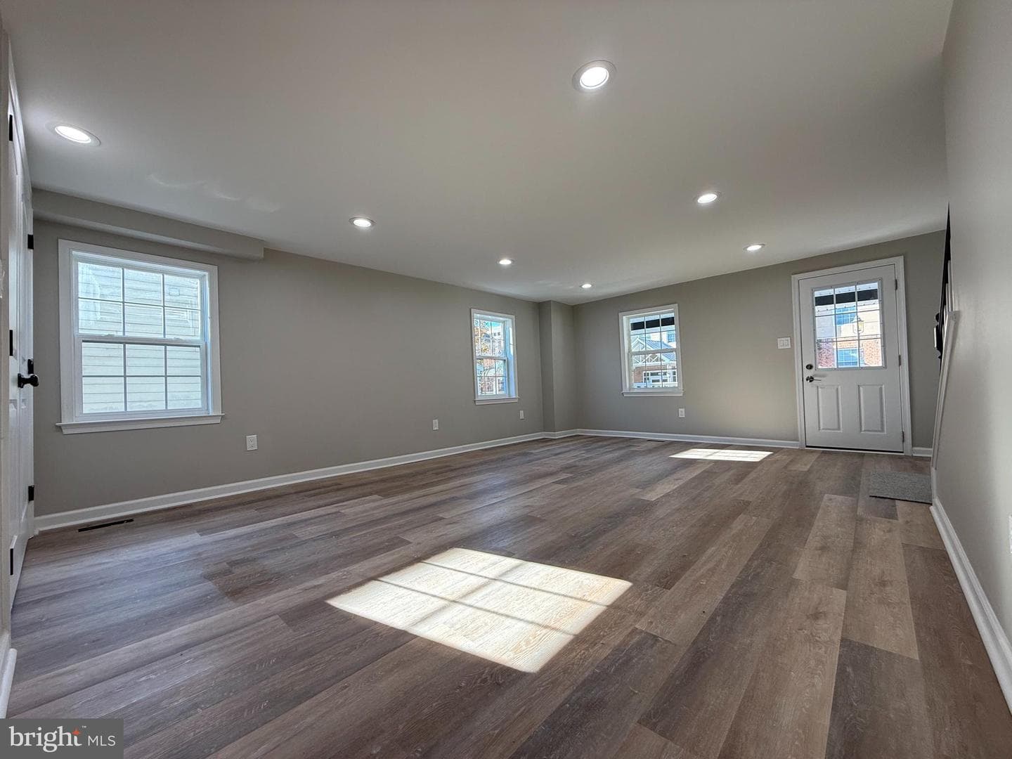 410 Virginia Avenue photo 9