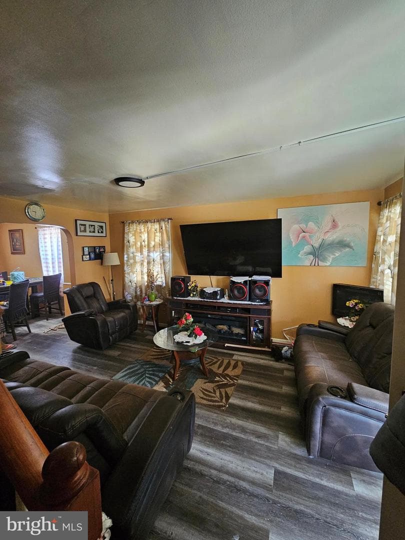 7834 Wynbrook Road photo 3