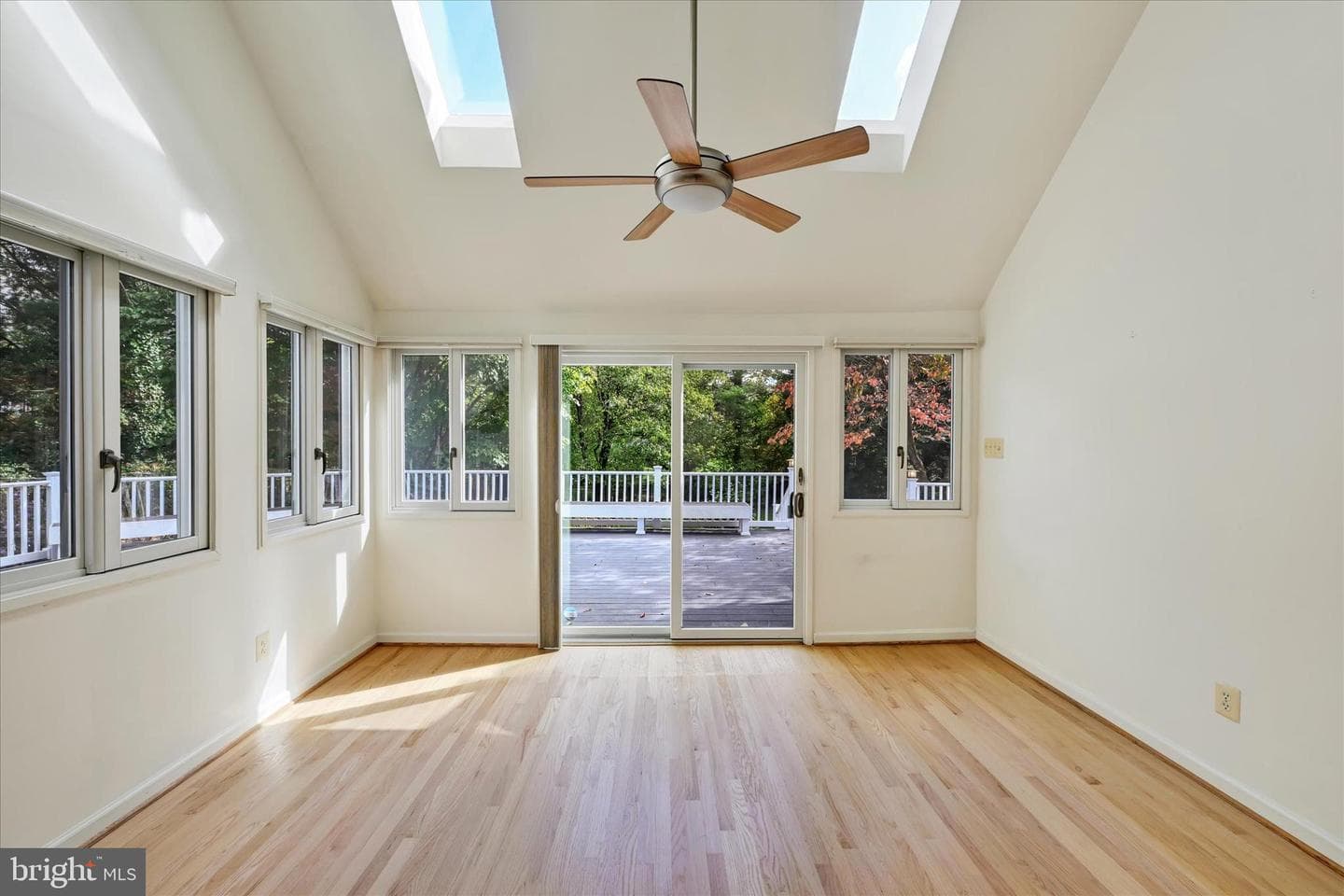 1 Ruxton Green Court photo 17