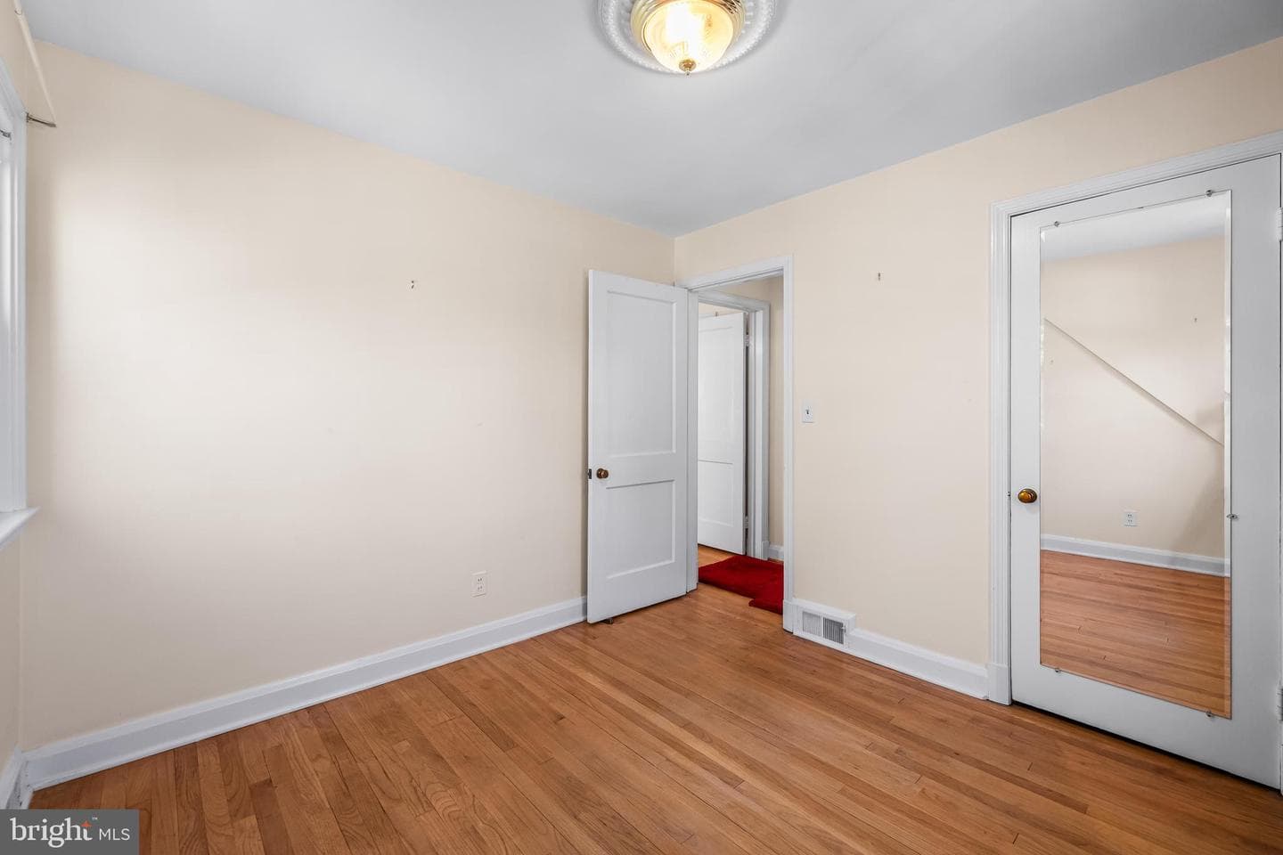 8208 Bellona Avenue photo 17