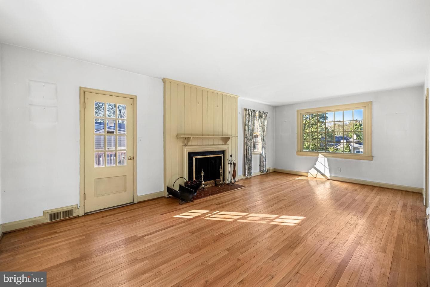 8208 Bellona Avenue photo 3