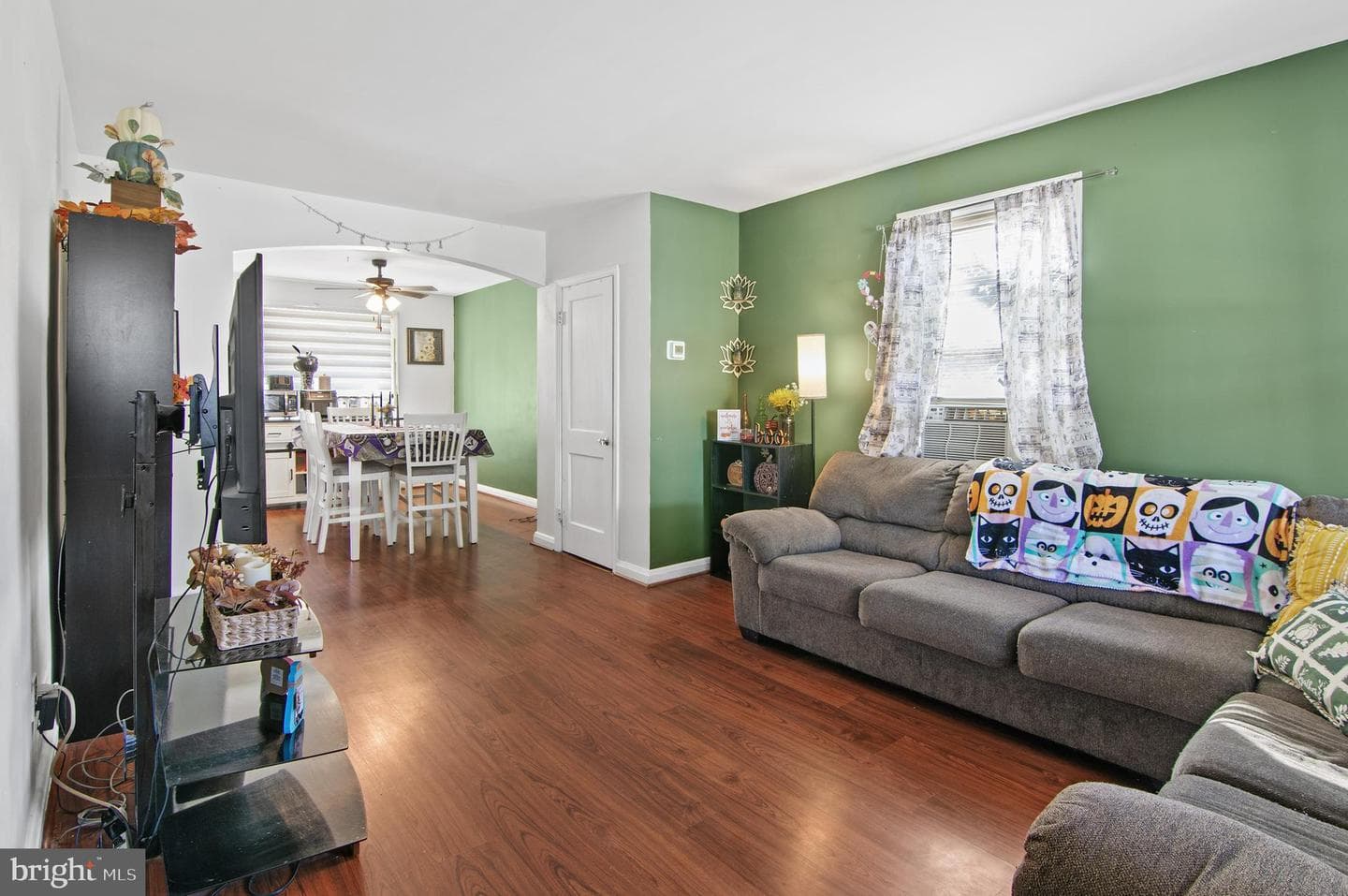 1727 Manor Road photo 6