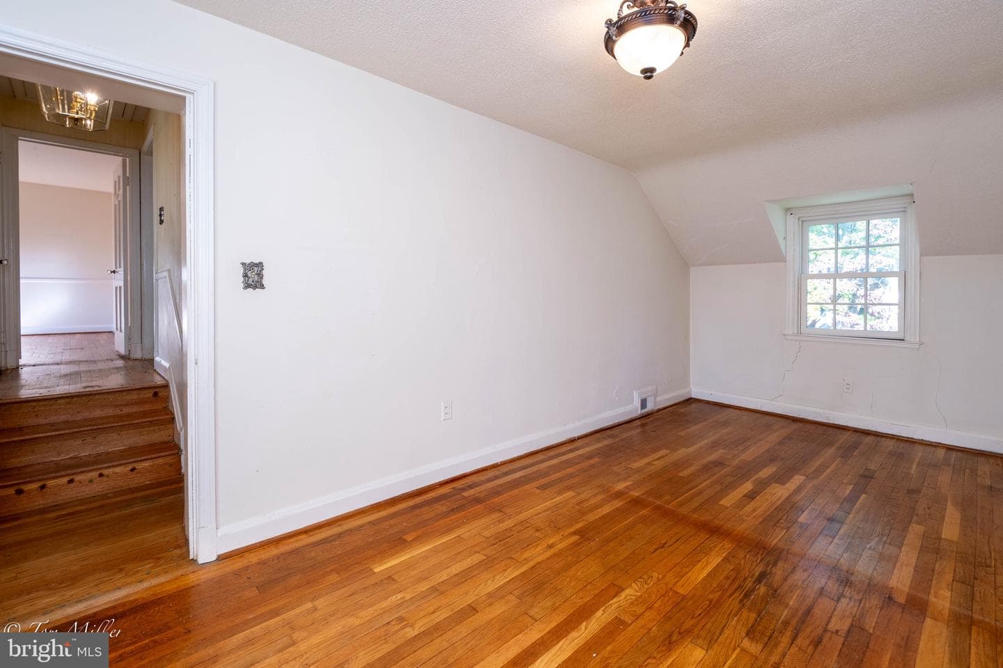 517 Worcester Road photo 26