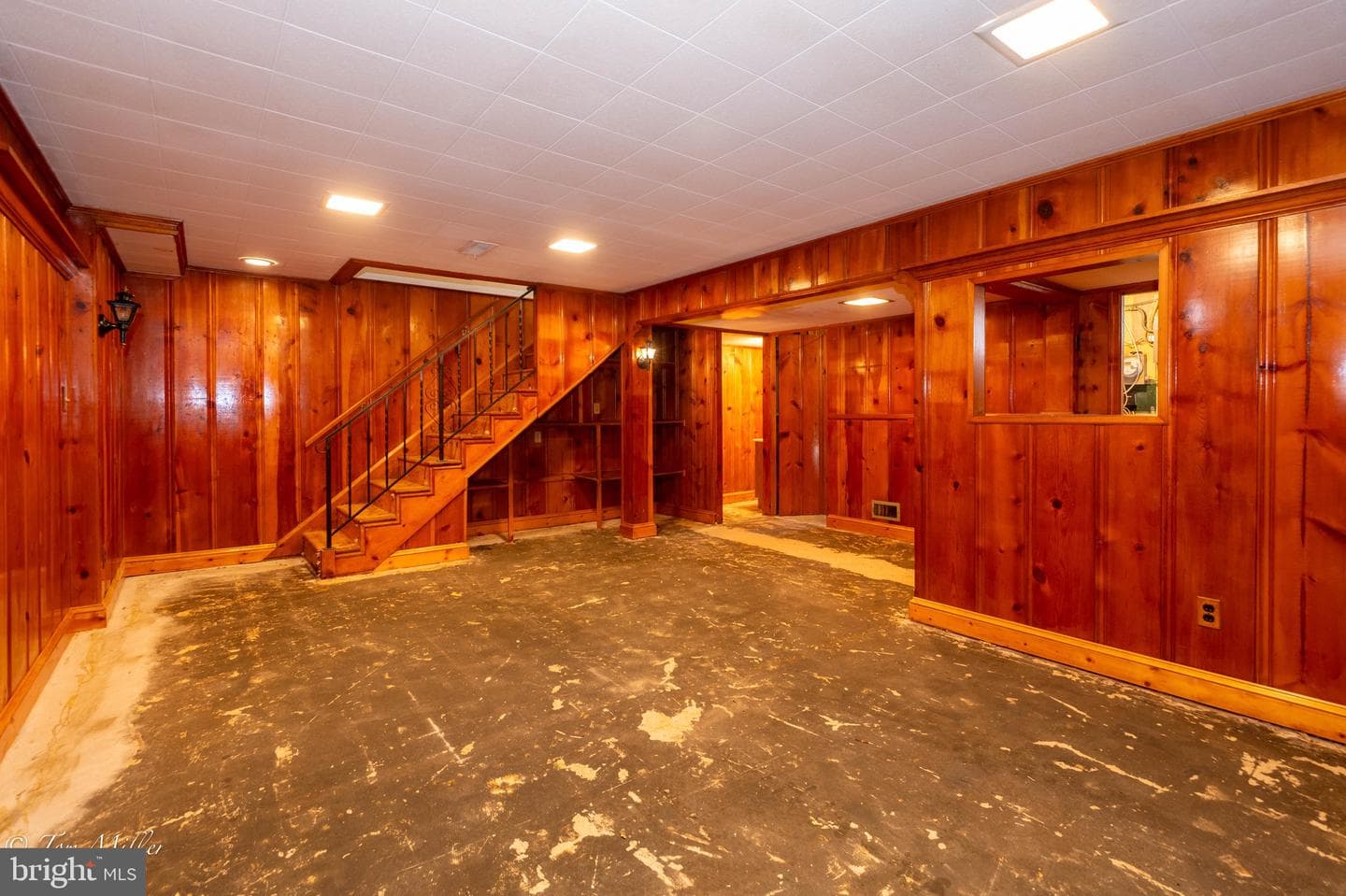 517 Worcester Road photo 29