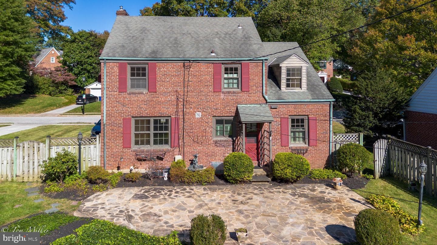 517 Worcester Road photo 31