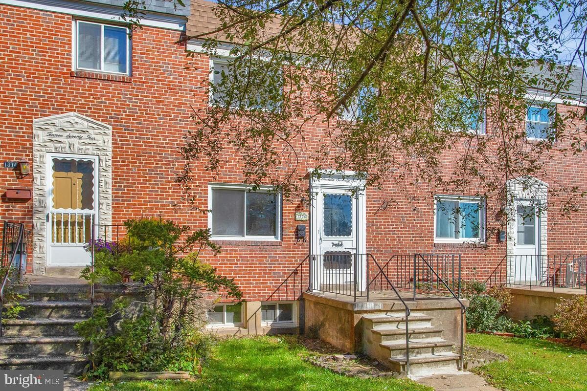 1376 Deanwood Road photo 3