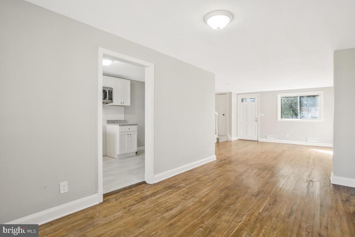 1376 Deanwood Road photo 8
