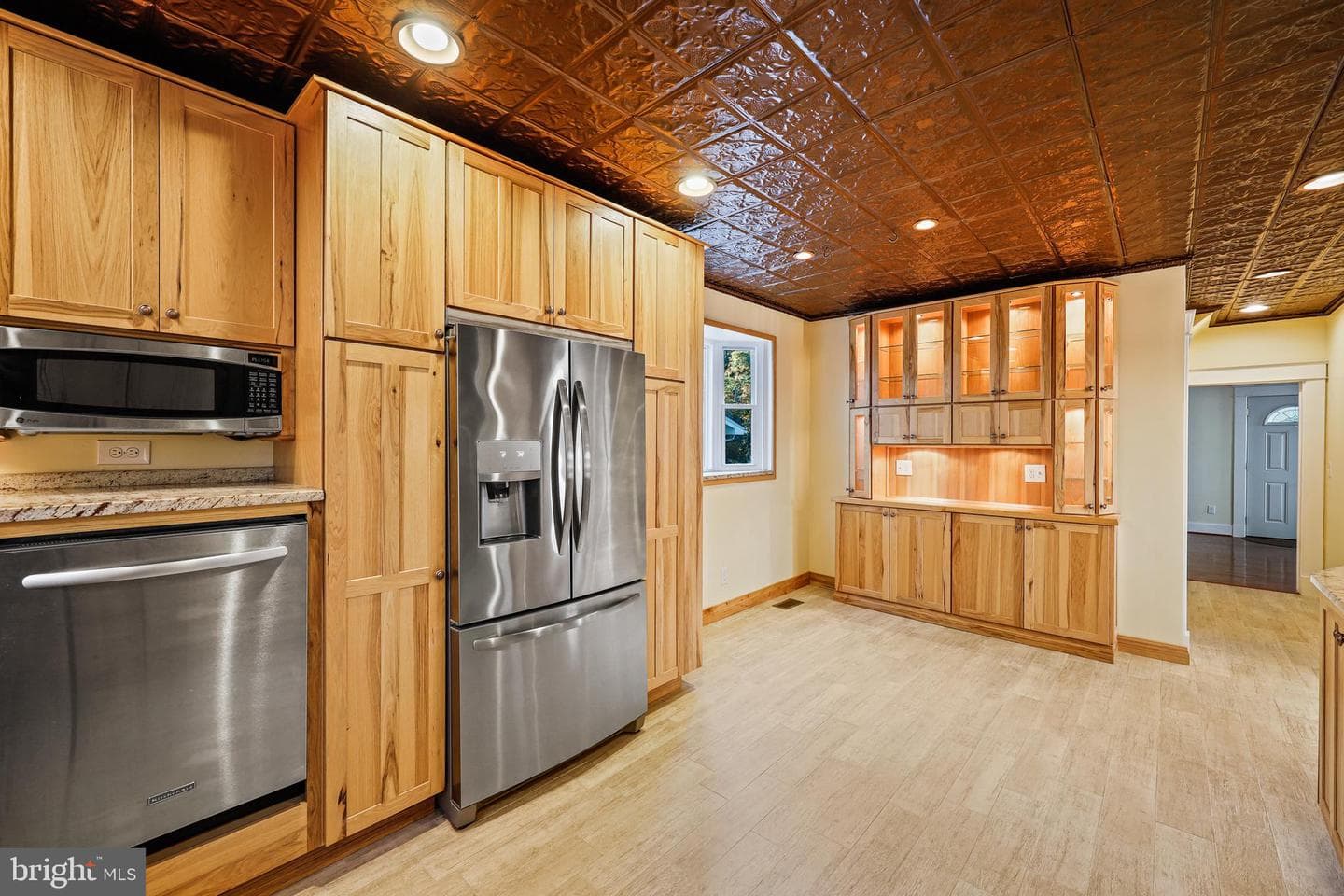 2408 Poplar Drive photo 12