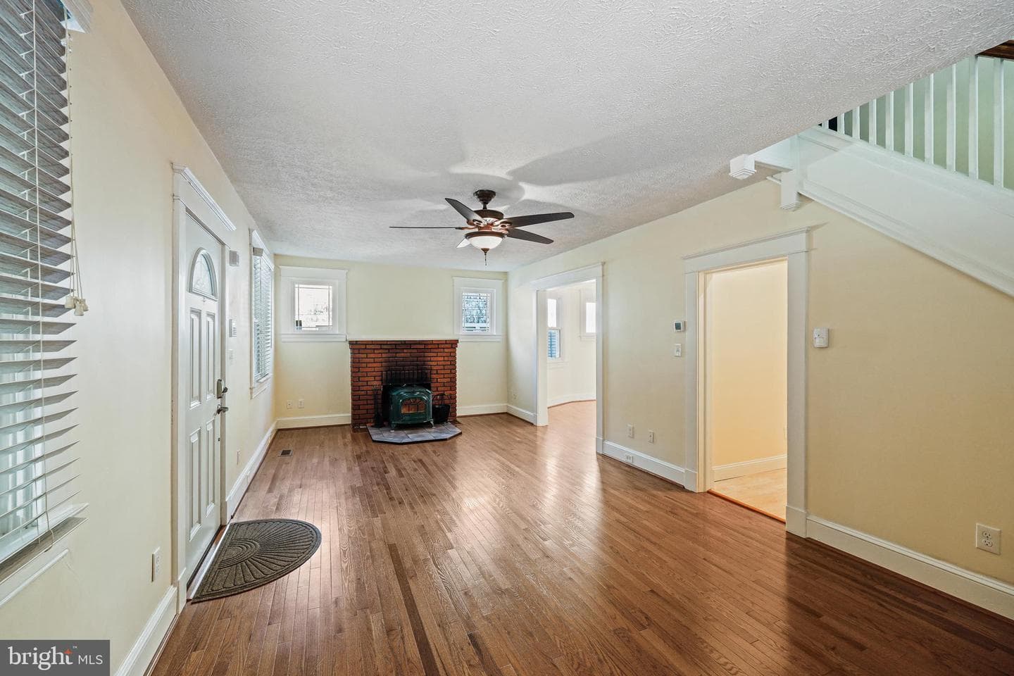 2408 Poplar Drive photo 2