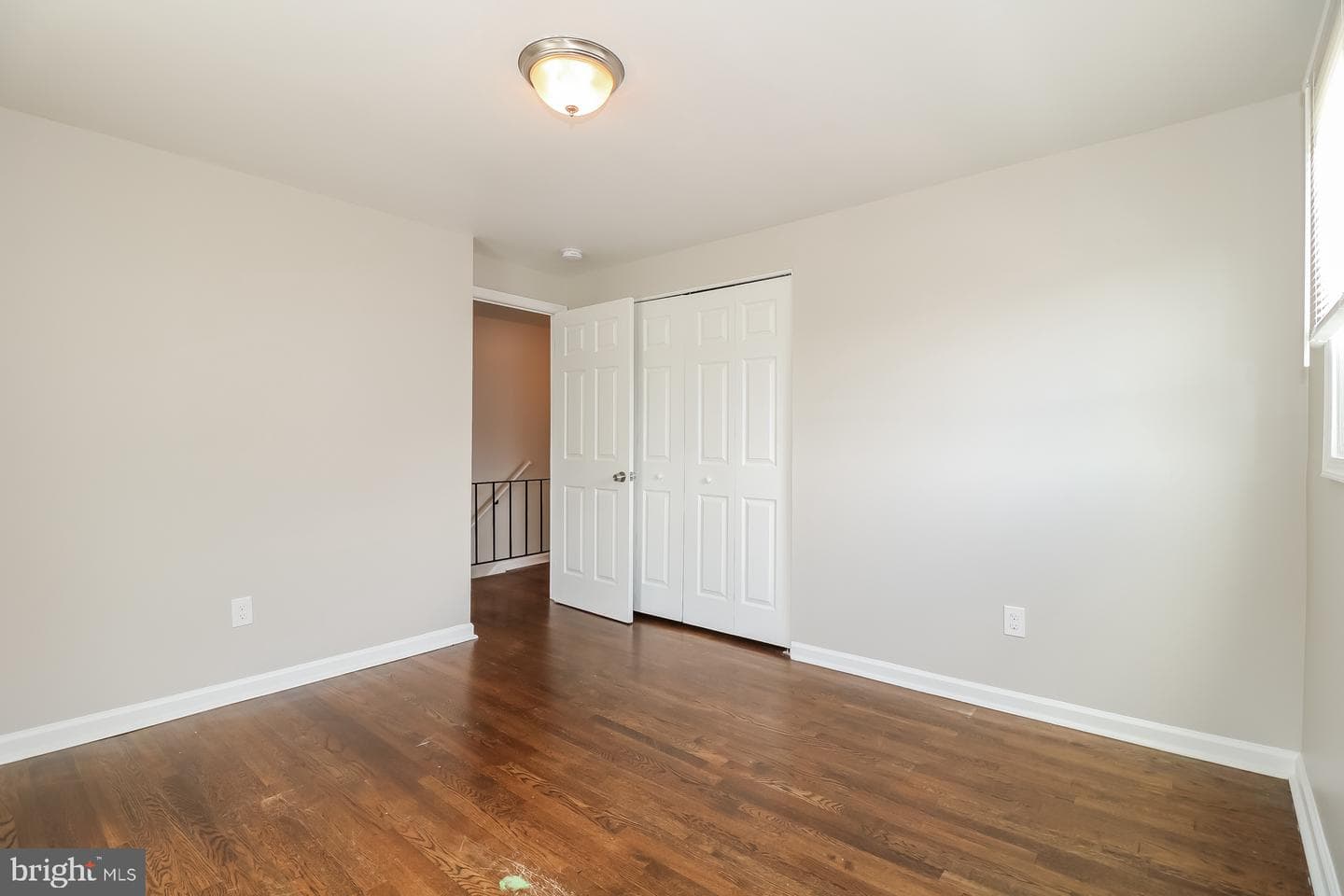 5674 Leiden Road photo 12